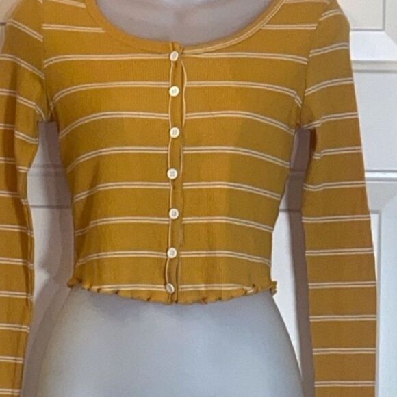 Rhapsody Striped Mustard Button-Up Women Top Sz Approximately M Cropped Stretch - Picture 2 of 4